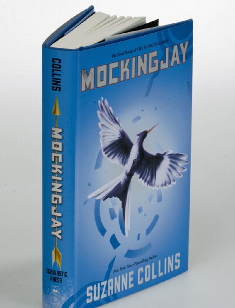 mockingjay hunger games book three suzanne collins